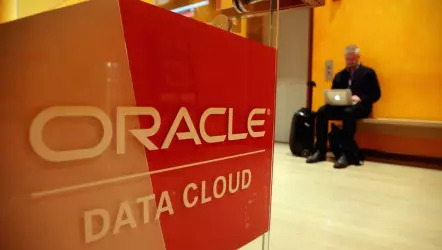 Oracle рассматривает варианты покупки чипов для ИИ, придерживаясь политики нейтральности... но, естественно, продолжит приобретать новейшие GPU от Nvidia.