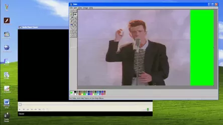 Windows тайно использовал зеленые экраны для рендеринга видео, что позволяло превратить MS Paint в видеопроигрыватель.