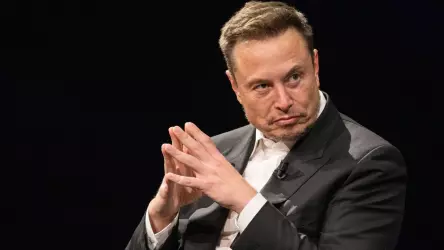 SpaceX и Cards Against Humanity урегулировали иск на $15 млн, но вместо денег участники получат набор карт про Маска - он сделал юридический финт, ослепив нас и ударив под дых.